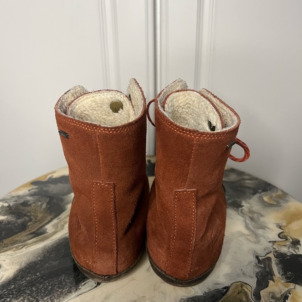 Patagonia Activist Waterproof Rusted Iron Suede Boots 6.5 - Picture 5 of 10